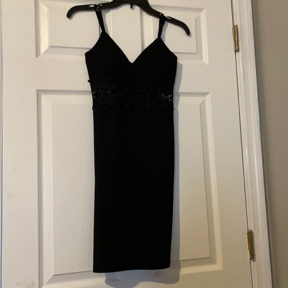 5 FOR 25 or 3 FOR 20 Iris lace black dress - Picture 1 of 4